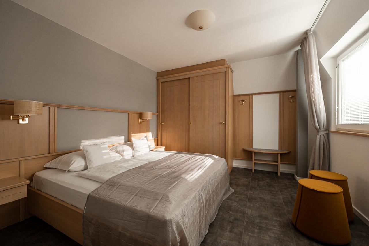 Apartmenthotel Ritterhof Suites & Breakfast Шена Екстер'єр фото